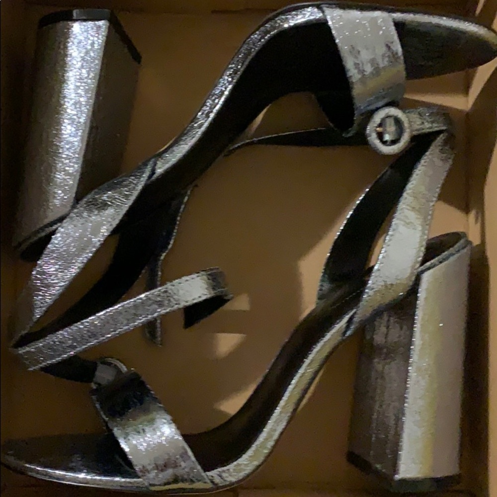 Blue and Pink foil heel